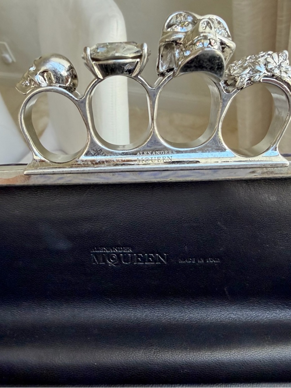 Alexander McQueen Silver Crystal Skull Four-Finger Ring Knuckle Satin Clutch - Picture 11 of 16